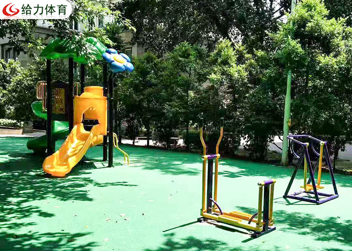 兒童滑滑梯