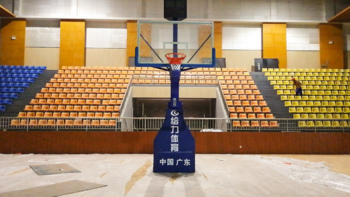 公園籃球架