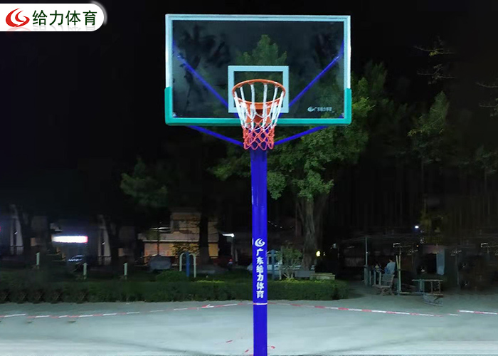 籃球架廠家直銷(xiāo)