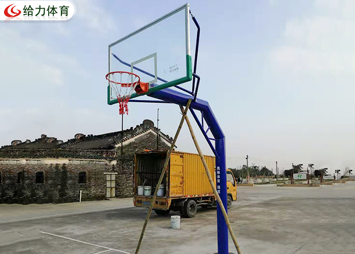 籃球架